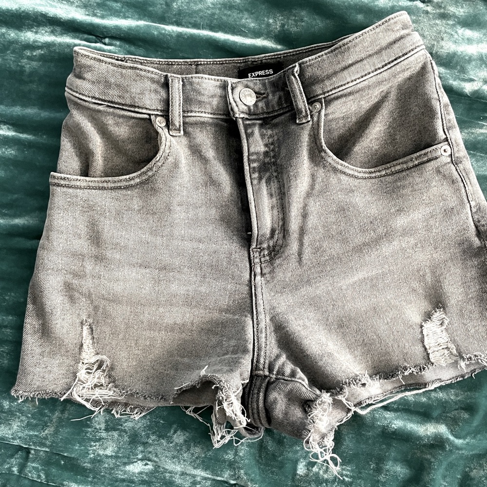 Express mom shorts, size 2